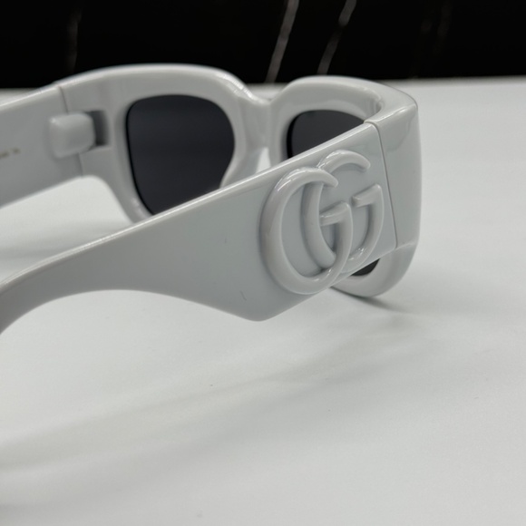 NEW GG1545S 003 GUCCI LIGHT GREY SQUARE WOMEN GUCCI SUNGLASSES main image 11